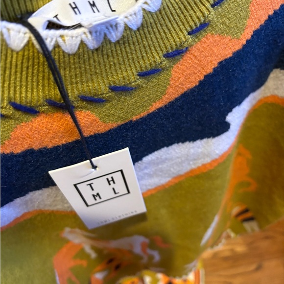 THML Women's Graphic Sweater - Olive, Orange & Navy, NWT M and L - Picture 3 of 3